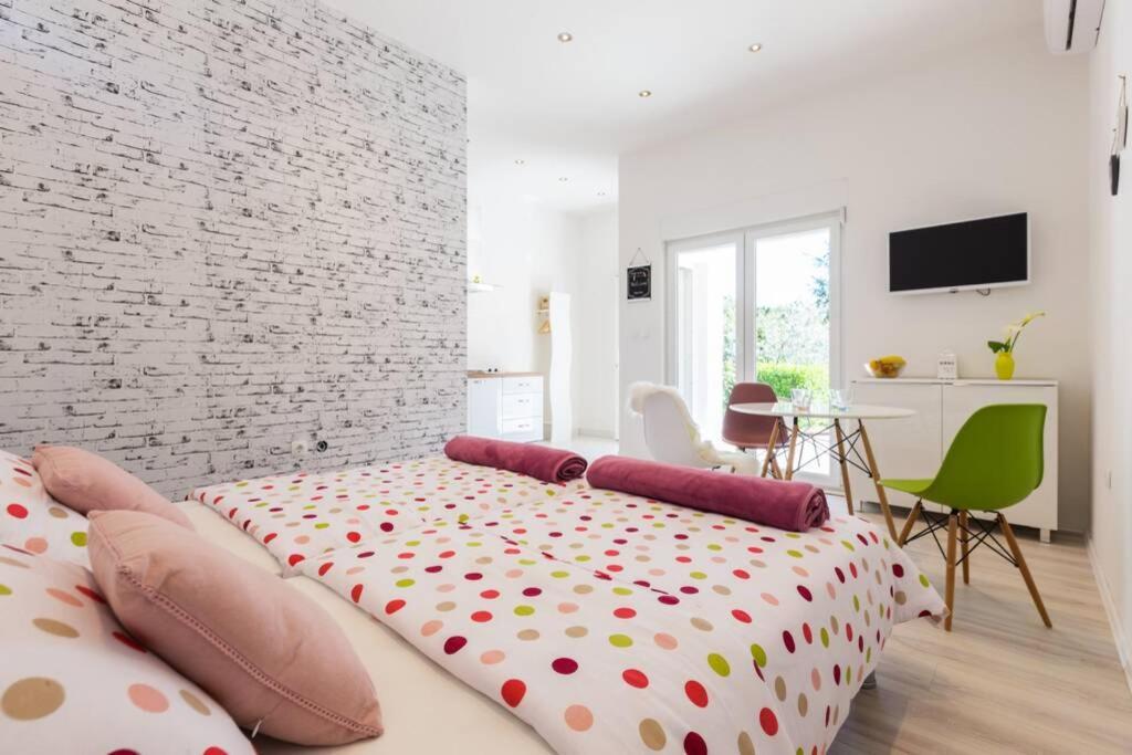 Candy Ap.-Near Center,Bus,Beach+Free Parking Place Zadar Buitenkant foto