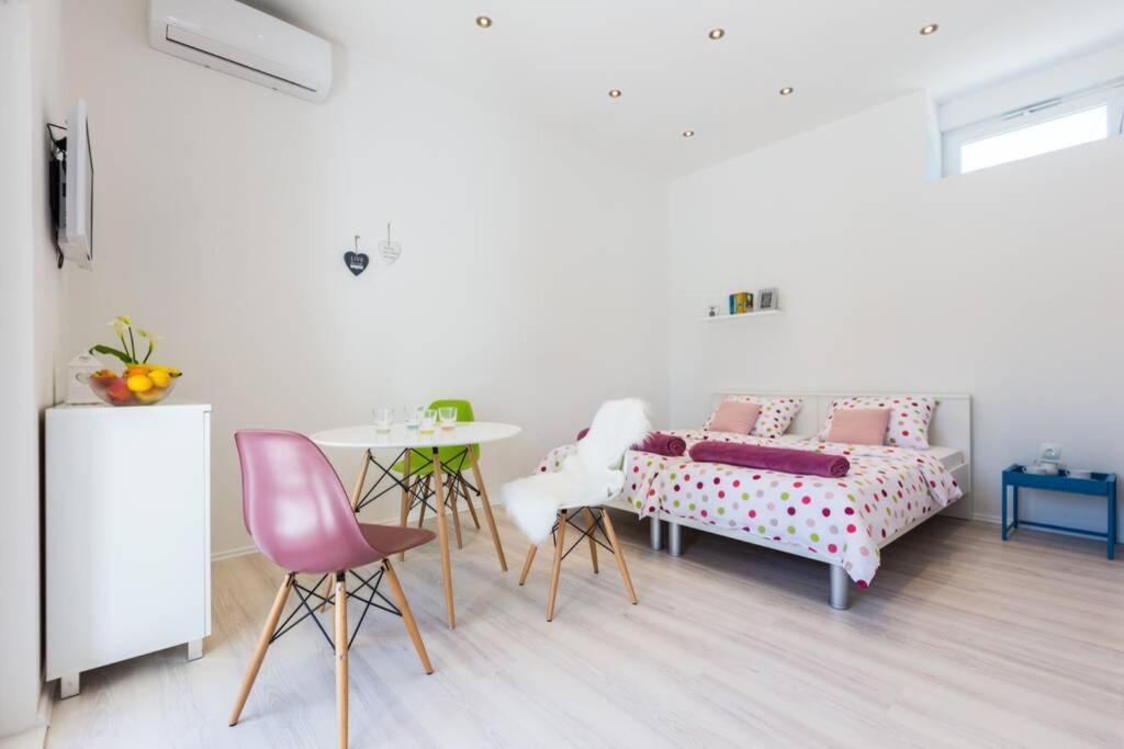 Candy Ap.-Near Center,Bus,Beach+Free Parking Place Zadar Buitenkant foto